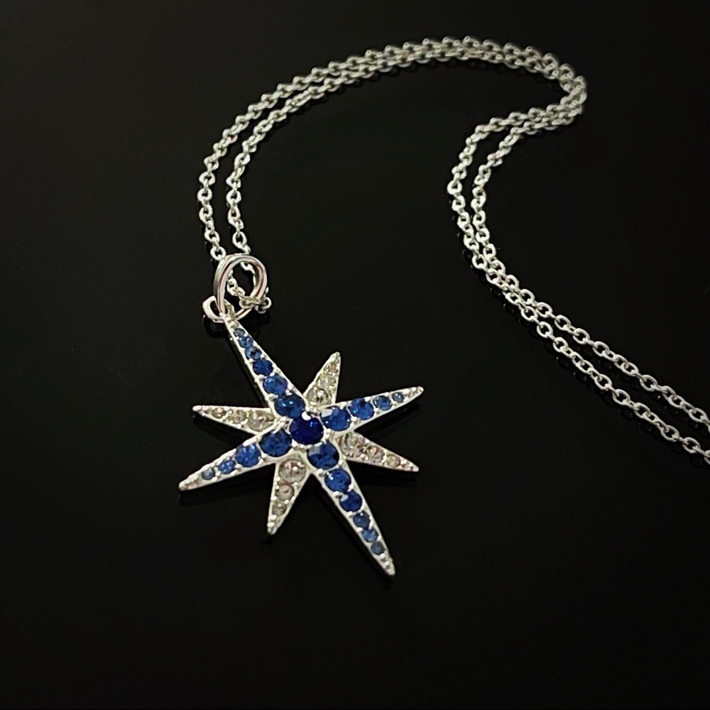 ✨Beautiful Blue Rhinestone Silver Plated Brass Necklace